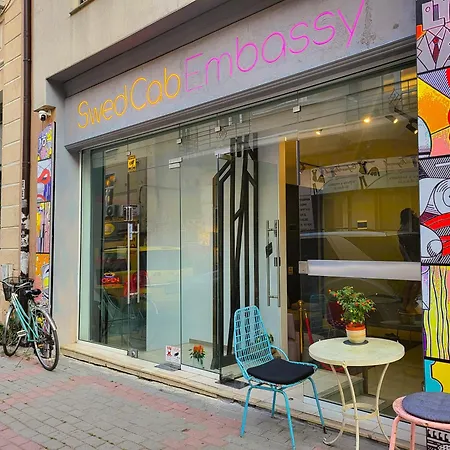 Swed Cab Embassy Hostel *