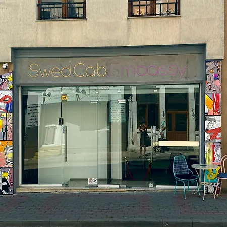 Swed Cab Embassy 호스텔 바르나