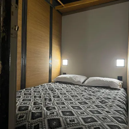 Swed Cab Embassy * 바르나