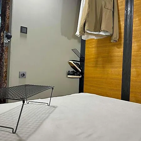Swed Cab Embassy Hostel