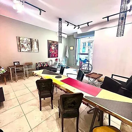 Hostel Swed Cab Embassy Βάρνα