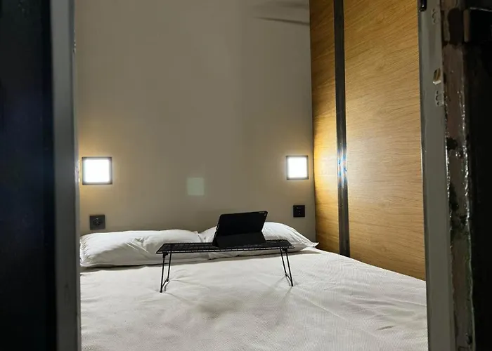 Hostal Swed Cab Embassy