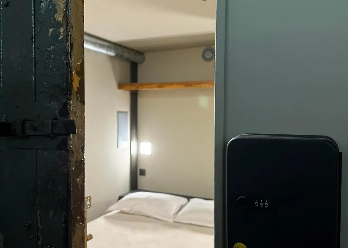 Hostal Swed Cab Embassy Varna