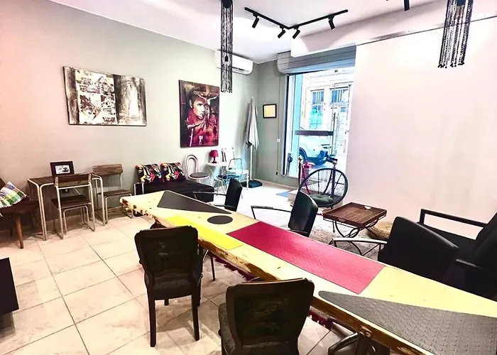 Swed Cab Embassy Hostal Varna